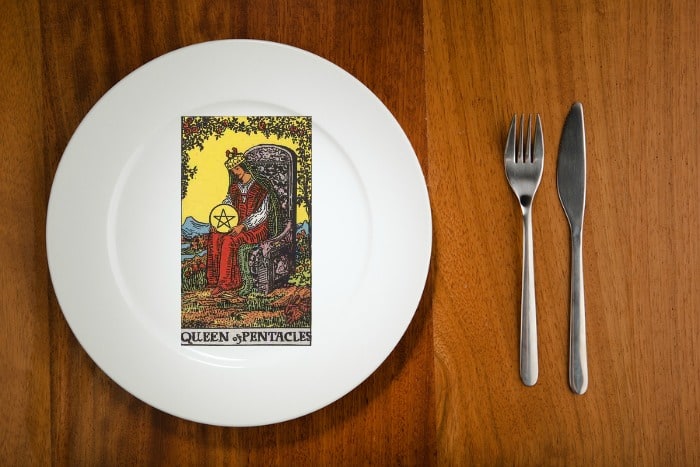 Tarot by the Mouthful – Queen of Pentacles