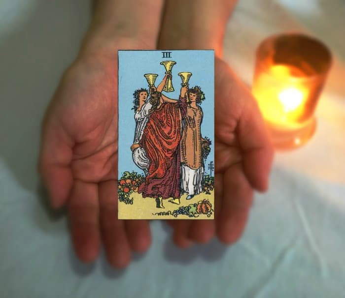 Tarot Advice – Guidance in Every Card: Three of Cups