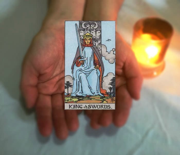 Tarot Advice - Guidance in Every Card: King of Swords