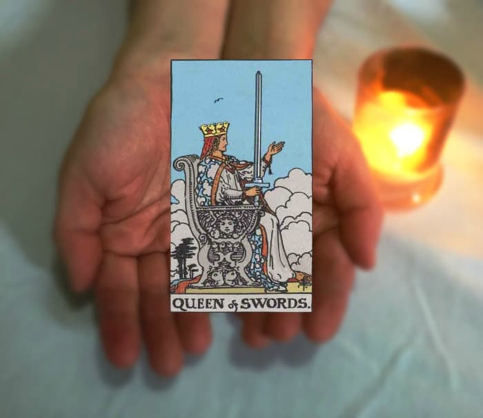 Tarot Advice - Guidance in Every Card: Queen of Swords