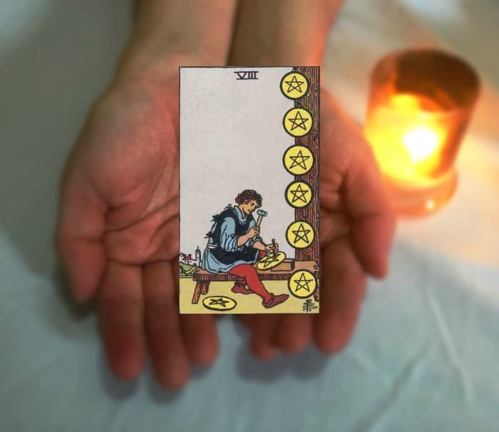 Tarot Advice – Guidance in Every Card: Eight of Pentacles