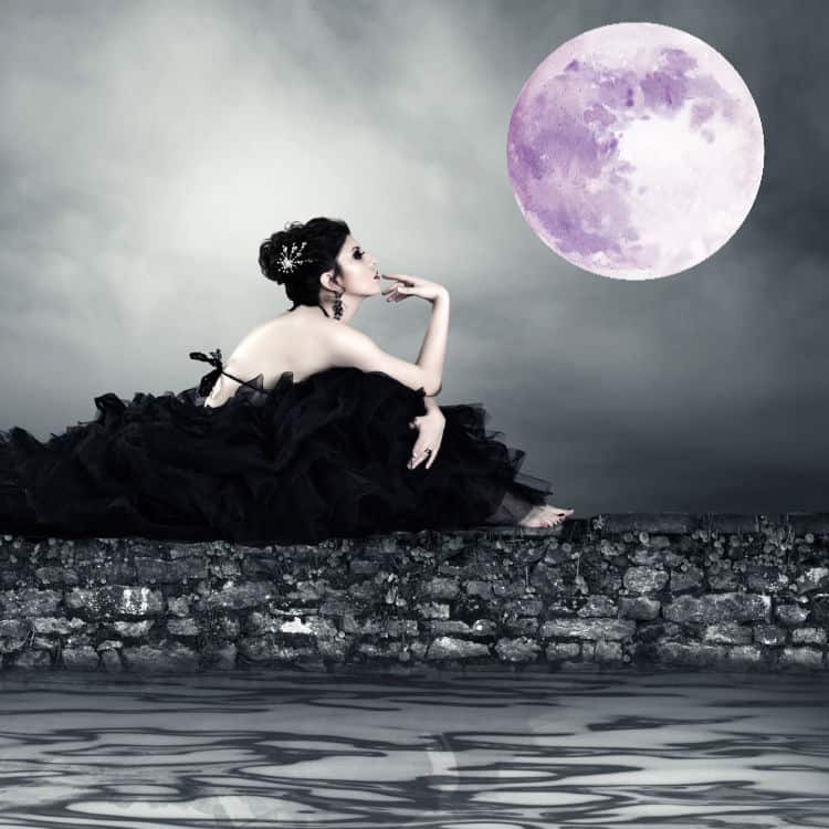 Full Moon in Scorpio 2020 - and Tarot Readings for Each Zodiac Sign